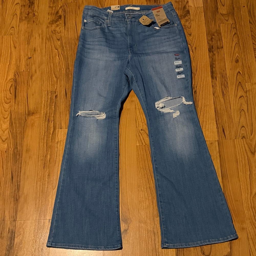 Women’s Levi's 726 High Rise Flare Light Blue Jeans - Picture 2 of 8